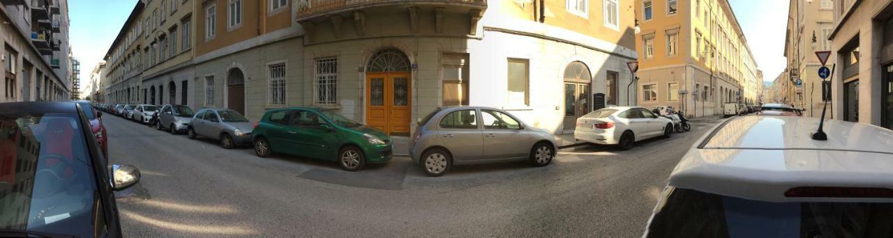 Bed and Breakfast Da Noi à Trieste Extérieur photo
